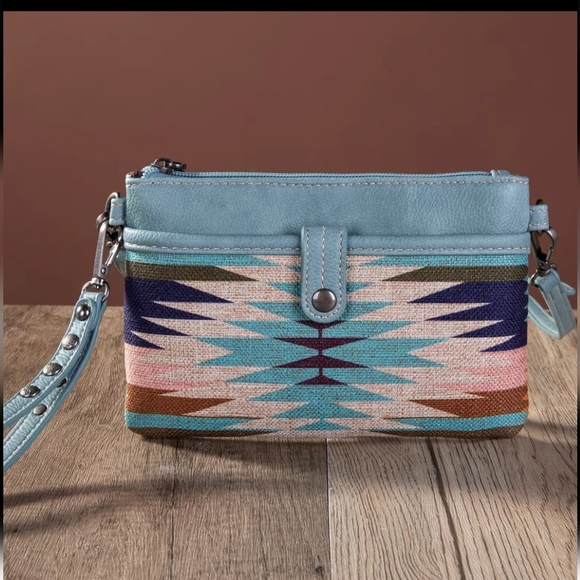 Wrangler Handbags - Wrangler Southwestern Art_Print Clutch/Crossbody, Turquoise